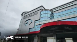 Gedung Rumah Sakit Khusus Mata Provinsi Sulawesi Utara yang menjadi pusat layanan rujukan di Indonesia Timur.