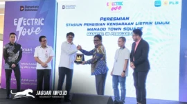 Walikota Manado Andrei Angouw bersama jajaran manajemen PLN UID Suluttenggo meresmikan SPKLU Ultra Fast Charging pertama di Manado Town Square (Mantos), Rabu (18/2/2026). Fasilitas pengisian daya kilat berkapasitas 120 kW ini hadir untuk memperkuat ekosistem kendaraan listrik di Sulawesi Utara.