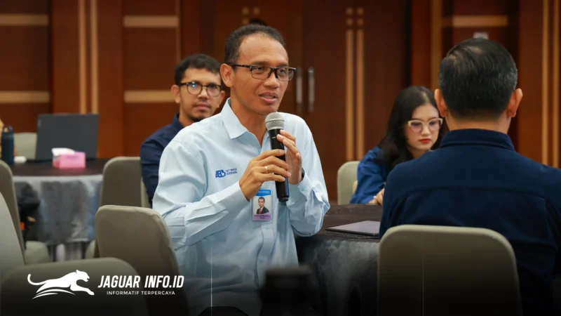 Kepala Kantor Perwakilan Bank Indonesia (BI) Sulawesi Utara, Joko Supratikto, saat memberikan paparan dalam kegiatan Refreshment Wartawan BI Sulut 2026 di Ruang Tondano, Kantor BI Sulut, Manado, Kamis (26/2/2026). Foto : Humas BI Sulut