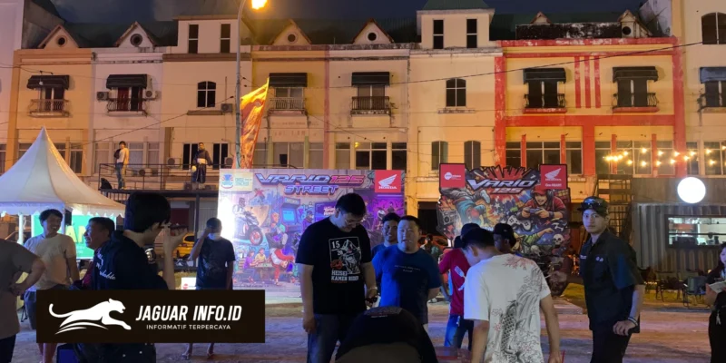 Keseruan pengunjung dan komunitas saat menghadiri Honda Community Hub x Circle Sync Fest di Marina Plaza Manado. Foto : DAW