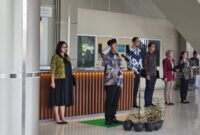 General Manager PT Angkasa Pura Indonesia Bandara Sam Ratulangi, Radityo Ari Purwoko, memimpin apel pembukaan Posko Terpadu Angkutan Lebaran 2026 bersama jajaran personel gabungan di Manado, Sulawesi Utara, Jumat (13/3/2026). Foto : Humas Bandara Sam Ratulangi