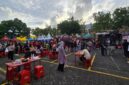 warga antusias mendatangi Wisata Kuliner Ramadhan (WKR) di kawasan Megamas, Manado.  Foto : BI Sulut
