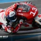 Pebalap muda Astra Honda, Bintang Pranata Sukma, saat memacu motor NSF250R di tikungan tajam Chang International Circuit, Buriram, Thailand, Sabtu (28/2/2026). Bintang sukses mengamankan podium ketiga pada balapan perdana Moto4 Asia Cup 2026. (Foto: Dok. AHM)