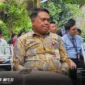 Kepala OJK SulutGo, Robert Sianipar, saat memaparkan capaian kinerja dan program strategis dalam kegiatan Media Update di Manado, Rabu (4/3/2026). Beliau menekankan pentingnya sinergi untuk memperkuat literasi dan inklusi keuangan masyarakat di wilayah Sulawesi Utara dan Gorontalo. Foto : Istimewa