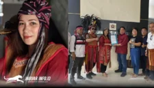 Sintia Bojoh saat mendaftarkan diri sebagai calon Ketua PWI Sulut dengan mengenakan busana adat Kabasaran di Kantor PWI Sulut, Manado. Foto : Istimewa