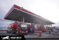 Mobil tangki Pertamina yang dikelola Elnusa Petrofin disiagakan untuk melayani distribusi BBM Minahasa Selatan.