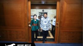 Ketua Dewan Komisioner OJK Friderica Widyasari Dewi berbincang mengenai kebijakan akses kredit rumah di Jakarta.