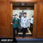 Ketua Dewan Komisioner OJK Friderica Widyasari Dewi berbincang mengenai kebijakan akses kredit rumah di Jakarta.