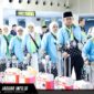 Suasana haru dan khidmat menyelimuti area keberangkatan Bandara Internasional Sam Ratulangi Manado saat jemaah haji Sulawesi Utara 2026 bersiap memasuki pesawat Lion Air menuju Embarkasi Balikpapan, Sabtu (2/5/2026).