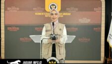 Juru Bicara Kemenhaj, Maria Assegaff, saat memberikan keterangan pers terkait perkembangan operasional haji 2026 di Jakarta.