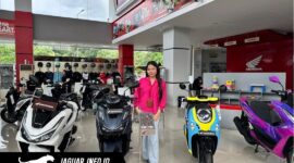 BANYAK PILIHAN: Berbagai model sepeda motor Honda, mulai dari matic fashionable hingga sport gagah, berjejer rapi di main dealer DAW. Dalam program Honda MAYestro bulan Mei ini, hampir seluruh tipe mendapatkan penawaran spesial berupa DP ringan dan cashback jutaan rupiah. (Foto: Istimewa)
