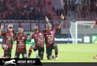 Persipura gagal promosi ke Liga 1 usai takluk dari Adhyaksa FC dengan skor 1-0. Gol Adilson Silva pastikan tiket terakhir Super League milik Adhyaksa FC.