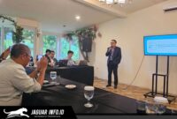 Jajaran pimpinan BRI Region 16 Manado saat memberikan keterangan pers terkait capaian kinerja penyaluran kredit di Kota Manado.