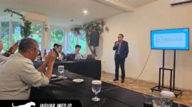 Jajaran pimpinan BRI Region 16 Manado saat memberikan keterangan pers terkait capaian kinerja penyaluran kredit di Kota Manado.
