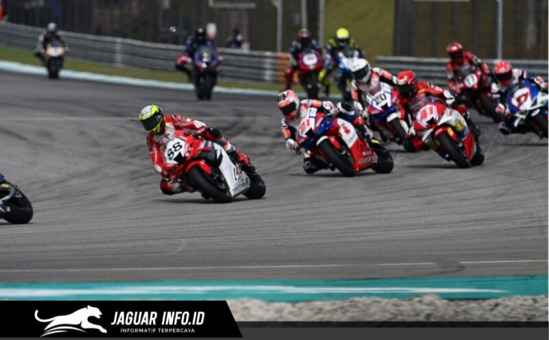 Deretan motor balap andalan Astra Honda Racing Team yang siap dipacu di Sirkuit Buriram, Thailand.