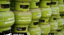Petugas Pertamina memastikan kelancaran distribusi tambahan pasokan gas elpiji subsidi di wilayah Sulawesi selama libur panjang Mei 2026.