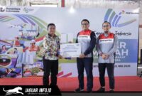 Pertamina Patra Niaga Regional Sulawesi menggelar pasar murah Pertamina Bitung dengan menyalurkan 1.000 paket sembako murah untuk warga pra sejahtera Kecamatan Maesa.