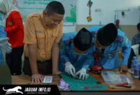 Siswa antusias mengikuti praktik daur ulang sampah plastik dalam kegiatan edukasi lingkungan yang diinisiasi oleh Pertamina Patra Niaga Regional Sulawesi di Makassar, 26-05-2026.