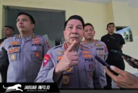Kapolda Sulawesi Utara, Irjen Pol Roycke Langie, saat memberikan keterangan resmi mengenai penanganan kasus di lingkungan GMIM, 03/06/26.