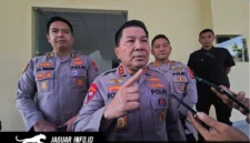 Kapolda Sulut Roycke Harry Langie saat memberikan keterangan pers terkait pemberantasan aksi kejahatan di Mapolda Sulut, Rabu (03/06/26).
