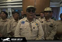 Ketua KTNA Sulut, Arly Dondokambey, memberikan keterangan pers terkait persiapan keberangkatan 1.700 kontingen menuju Penas Petani Nelayan ke-17 di Gorontalo, Rabu (17/06/26).