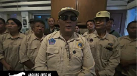 Ketua KTNA Sulut, Arly Dondokambey, memberikan keterangan pers terkait persiapan keberangkatan 1.700 kontingen menuju Penas Petani Nelayan ke-17 di Gorontalo, Rabu (17/06/26).