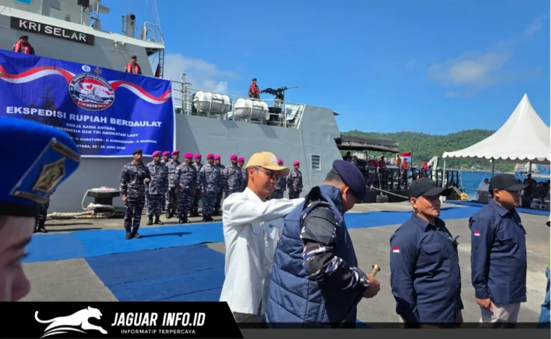 Kepala BI Sulut Joko Supratikto saat pelepasan tim Ekspedisi Rupiah Berdaulat di Dermaga Samuel Languju, Bitung, 23/06/26.