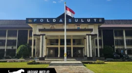 Gedung Markas Kepolisian Daerah (Mapolda) Sulawesi Utara (Sulut) tempat dilaporkannya kasus dugaan penipuan dan penggelapan sertifikat warisan.