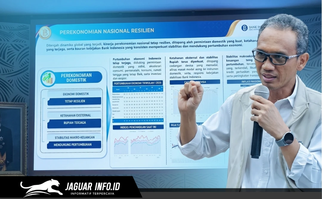Layar presentasi yang menampilkan data fundamental mengenai ketahanan ekonomi, 21/07/26.