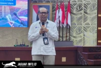 Purwanto saat memberikan keterangan kepada awak media dalam kegiatan bincang media SENJA di KPw BI Provinsi Sulut, 21/07/26.