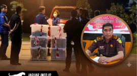 penggeledahan dan penyitaan barang bukti berupa uang tunai dan dokumen oleh petugas penegak hukum secara umum.