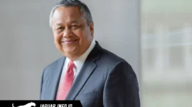 Potret Perry Warjiyo yang resmi mengundurkan diri dari jabatannya sebagai Gubernur Bank Indonesia (BI). Foto : Blomberg.com