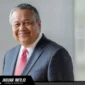 Potret Perry Warjiyo yang resmi mengundurkan diri dari jabatannya sebagai Gubernur Bank Indonesia (BI). Foto : Blomberg.com