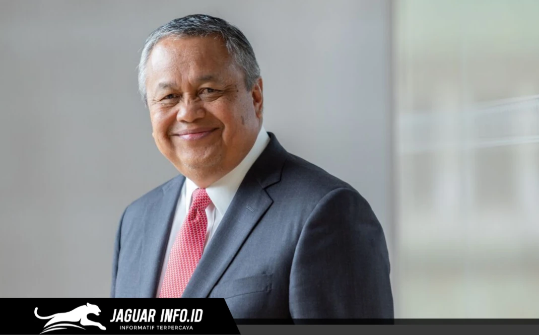 Potret Perry Warjiyo yang resmi mengundurkan diri dari jabatannya sebagai Gubernur Bank Indonesia (BI). Foto : Blomberg.com