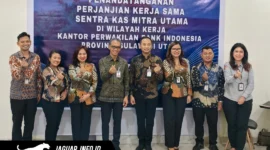 Foto bersama usai penandatanganan perjanjian kerja sama Sentra Kas Mitra Utama di Sulawesi Utara.