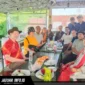 Suasana foto bersama para anggota Forum Peduli GMIM saat melangsungkan pertemuan penting untuk membahas sekaligus menyampaikan lima poin pernyataan sikap kepada publik di Kecamatan Tikala, Kota Manado.