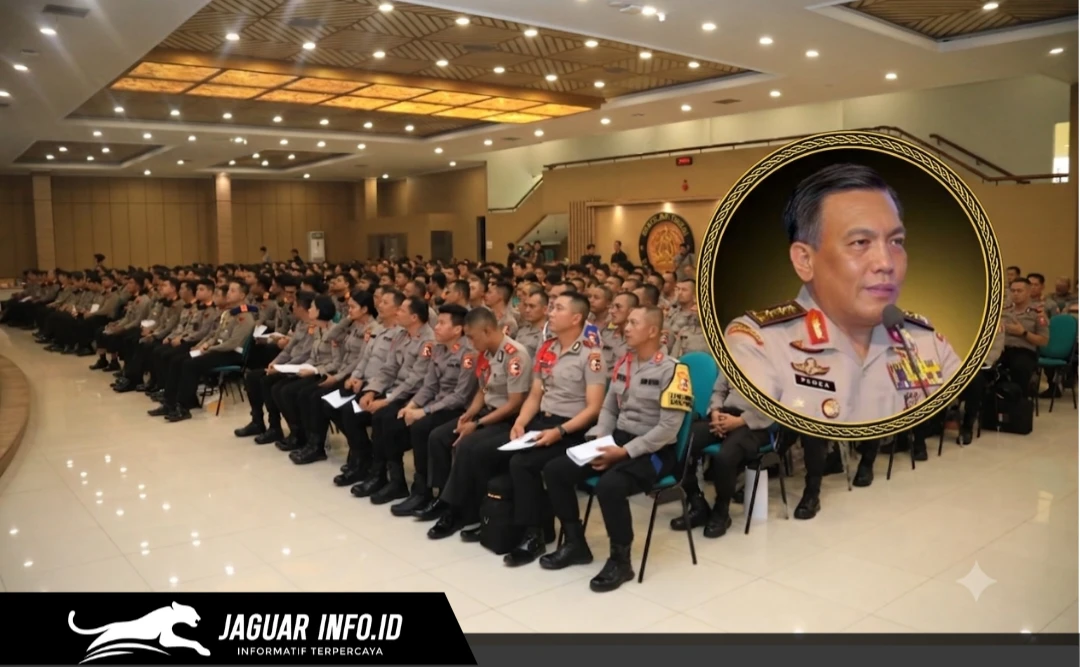 Ratusan personel Polri bersiap untuk diterjunkan ke delapan wilayah Polda prioritas guna memberikan edukasi dan sosialisasi terkait pencegahan kebakaran hutan dan lahan kepada masyarakat setempat.