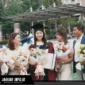 Kezia M.G Langie (tengah) berfoto bersama sang ayah, Recky Langie, dan ibunda, Mieke Femmy Mandagi, beserta kedua adiknya seusai prosesi wisuda gelar Doktor di Kookmin University, Seoul, Korea Selatan.