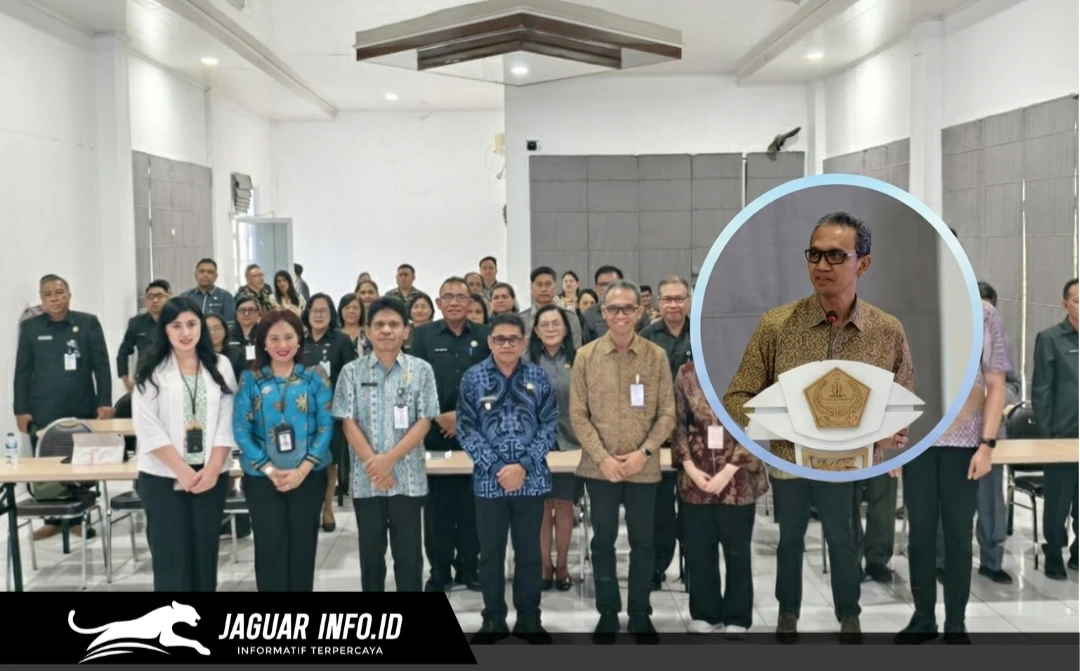 Plt. Bupati Sitaro, Heronimus Makainas bersama Kepala Perwakilan BI Sulut, Joko Supratikto dalam acara High Level Meeting TP2DD terkait percepatan digitalisasi daerah di Kabupaten Kepulauan Sitaro