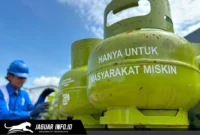 Tabung LPG 3 Kg di pangkalan resmi Pertamina.