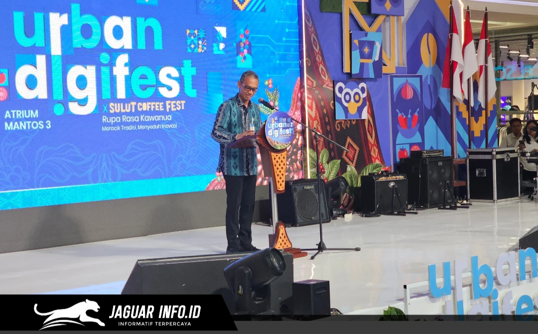 Kepala KPw BI Provinsi Sulut Joko Supratikto saat memberikan sambutan mengenai pemanfaatan kearifan lokal sebagai pendorong ekonomi kreatif pada acara Soft Opening Urban Digifest 2026 di Atrium Manado Town Square.