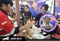 Suasana kegiatan pameran Urban Digifest x Coffee Sulut Fest 2026 di Atrium Manado Town Square. 