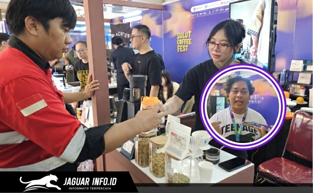 Suasana kegiatan pameran Urban Digifest x Coffee Sulut Fest 2026 di Atrium Manado Town Square. 