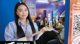 Suasana warga secara umum saat mengunjungi stan pelayanan Otoritas Jasa Keuangan (OJK) di Stand OJK Sulut Gorontalo