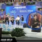 Barista profesional Ryan Wibawa saat menjawab pertanyaan audiens seputar peran penting seorang barista sebagai pembawa pesan (storyteller) dalam rantai industri kopi pada Talk Show 