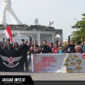 Peserta Honda Community Convoy Merdeka bersiap melakukan perjalanan melintasi berbagai destinasi ikonik di Manado untuk merayakan Hari Kemerdekaan, Minggu (16/08/26).