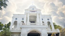 Tampak kemegahan Gedung Gereja GMIM Yesus Memberkati Citraland (GYMC) yang kini genap berusia 11 tahun dalam menghadirkan pelayanan rohani di kawasan perumahan Citraland Manado.