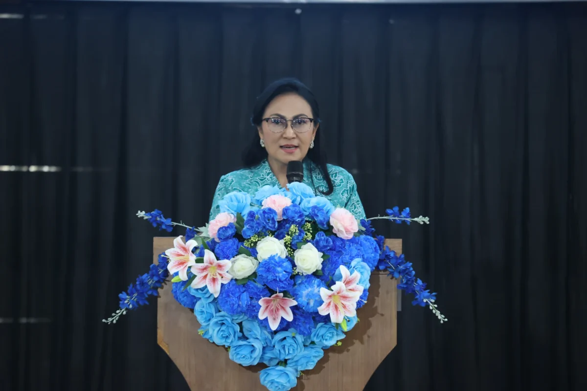 Ketua TP PKK Provinsi Sulawesi Utara, Anik Yulius Selvanus, saat memberikan sambutan resmi dalam pembukaan kegiatan lomba cipta menu di Graha Gubernuran Sulawesi Utara, Selasa (22/9/2026).
