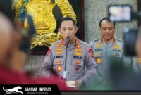Kapolri Jenderal Polisi Listyo Sigit Prabowo saat memberikan instruksi kepada jajaran dalam keterangan pers di Mabes Polri. (Dok. Polri)