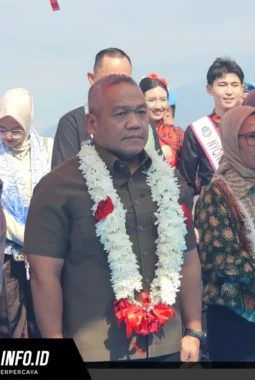 BREAKING NEWS ! ​Tiba di Manado, Kapolda Sulut Brigjen Pol Yudo Hermanto Disambut Hangat Tarian Maengket